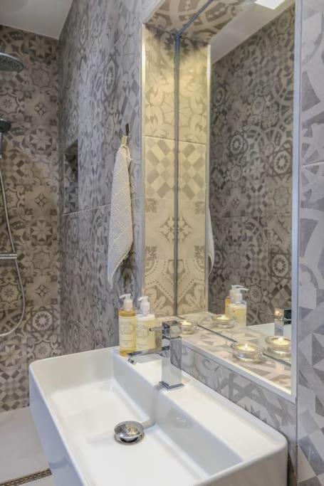 Summer Breeze Apartment, In The Historic Centre Of Lagos Dış mekan fotoğraf